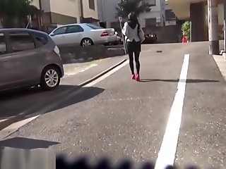 Peeing japanese hos squat